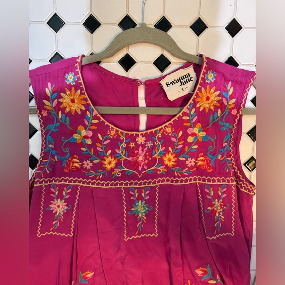 Savanna Jane Dresses & Skirts - Savannah Jane Women’s Embroidered Dress size Small NWOT
